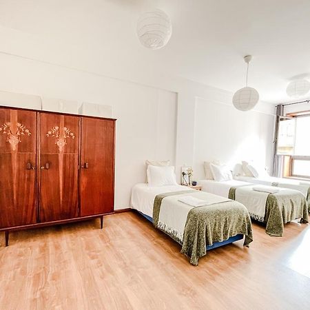 Central Loft With Free Parking Порто Екстериор снимка