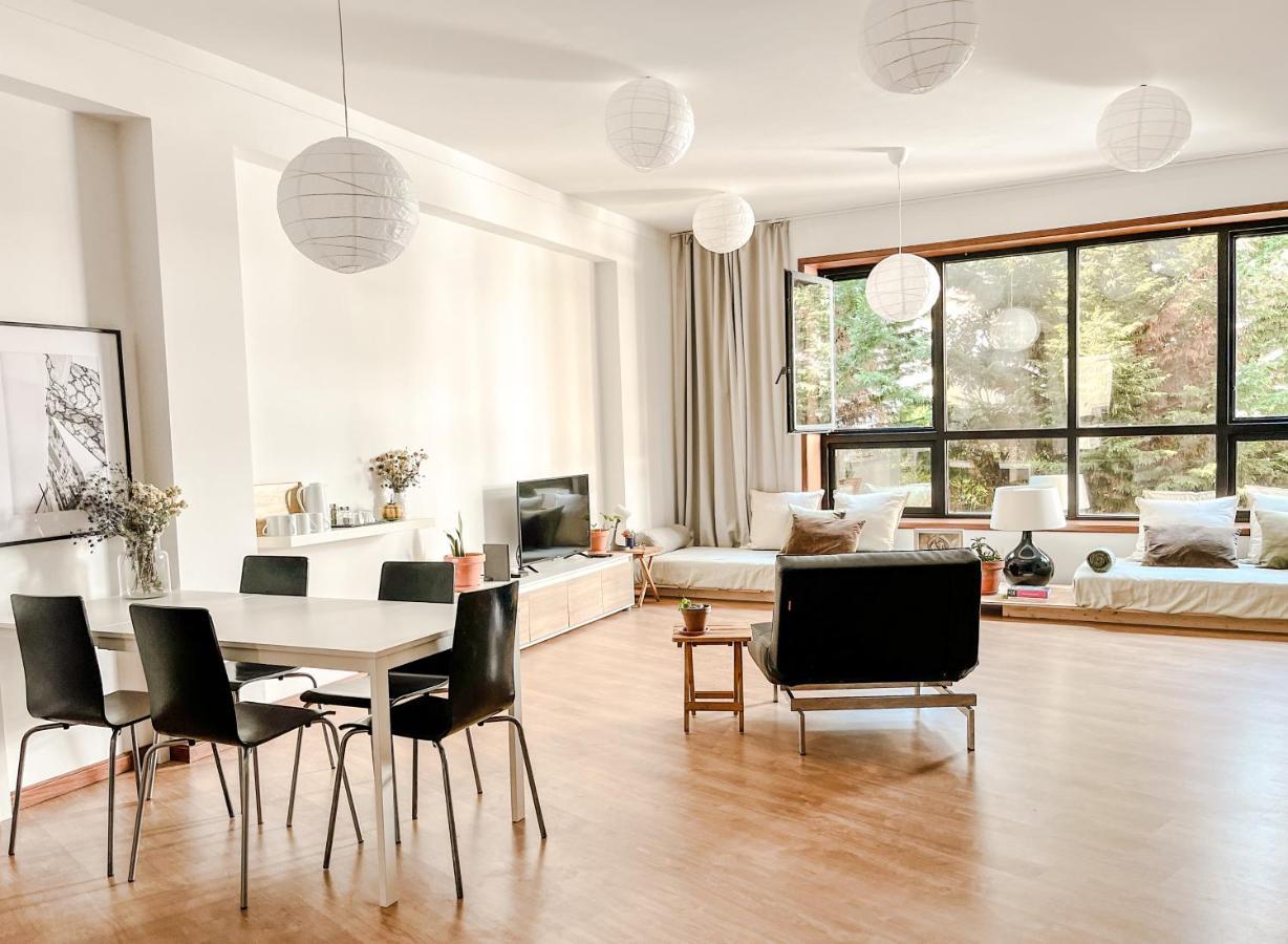 Central Loft With Free Parking Порто Екстериор снимка